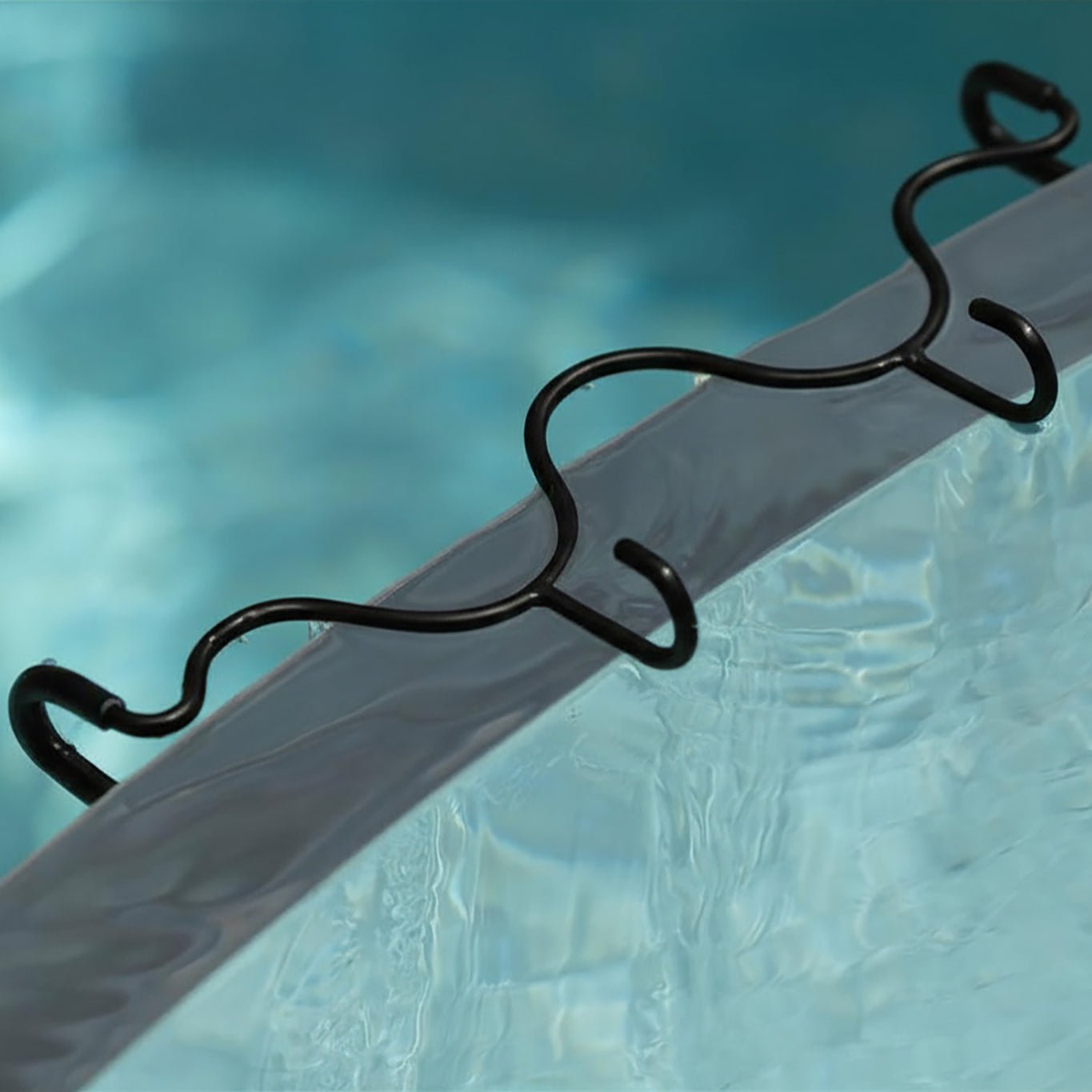 Riviera Poolside Hook Small